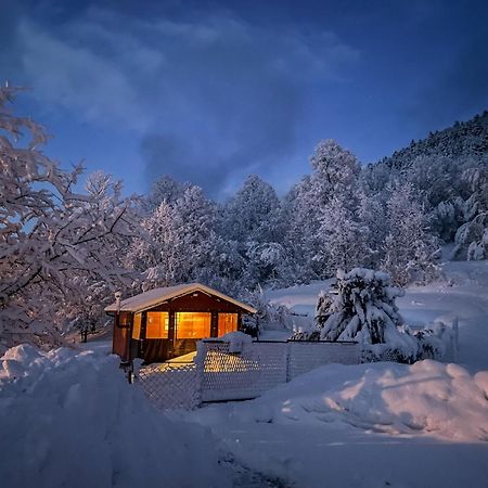 Cottage La Sierra With Jacuzzi Korenica Exterior photo